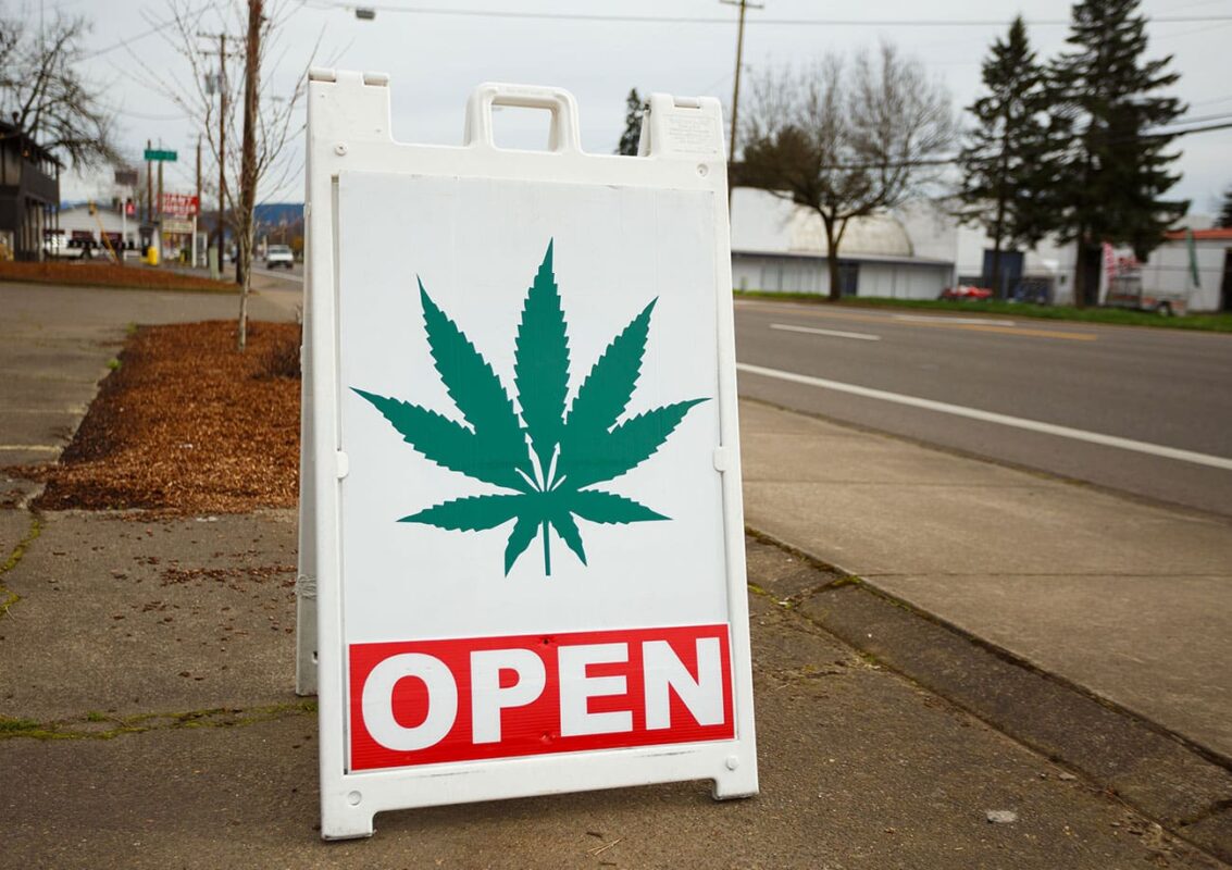 Ordering weed online in Mississauga from a cannabis delivery service